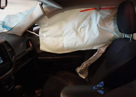 2016 Jeep Cherokee Latitude from USA, damaged, VIN 1C4PJMCSXGW147918